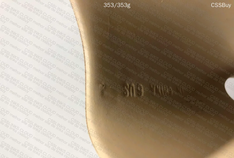 Yeezy Slide (LW B) 3