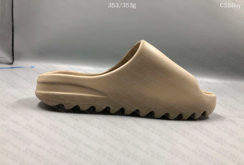 Yeezy Slide (LW B) 9