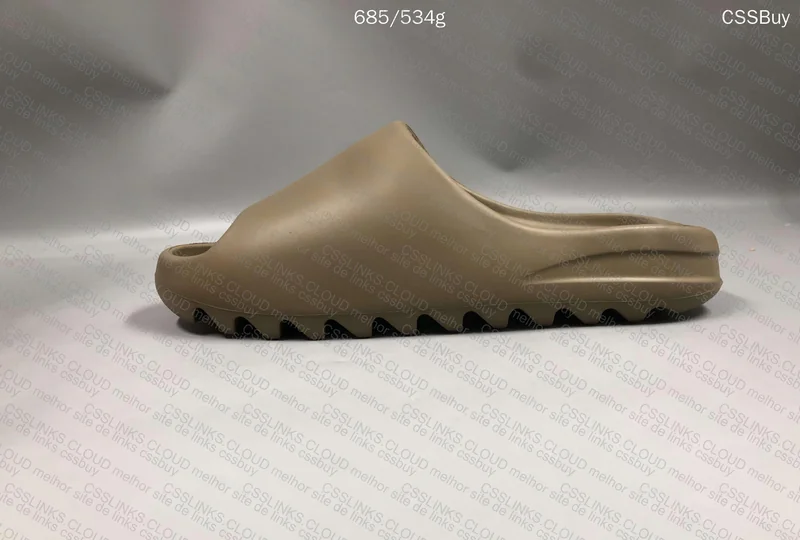 Yeezy Slide lw b 3