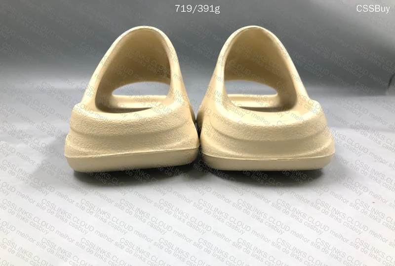 Yeezy Slide - LW B 3
