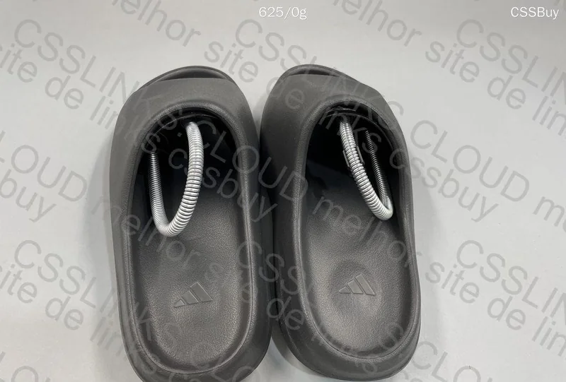 yeezy slide LW B