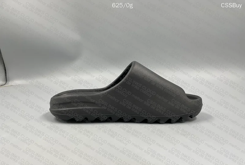 yeezy slide LW B 3