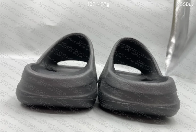 Yeezy Slide LW B 2