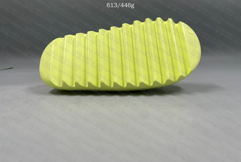 Yeezy Slide - LW B 4