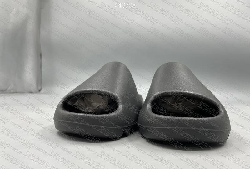 Yeezy Slide - LW B 3