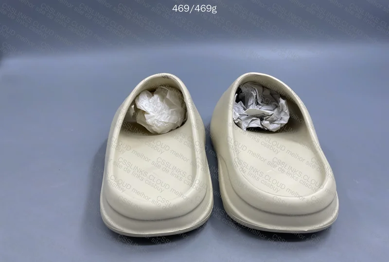 Yeezy Slide (LW-B) 4