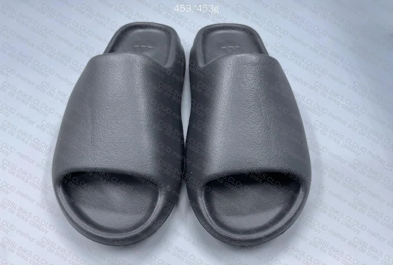Yeezy Slide LW B