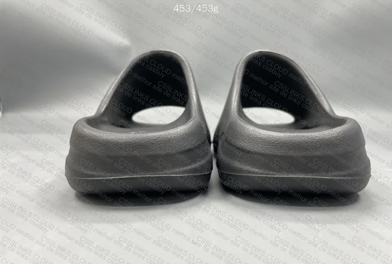 Yeezy Slide LW B 3