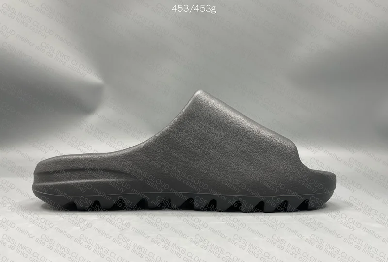 Yeezy Slide LW B 4