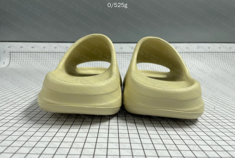 Yeezy Slide - LW B 4