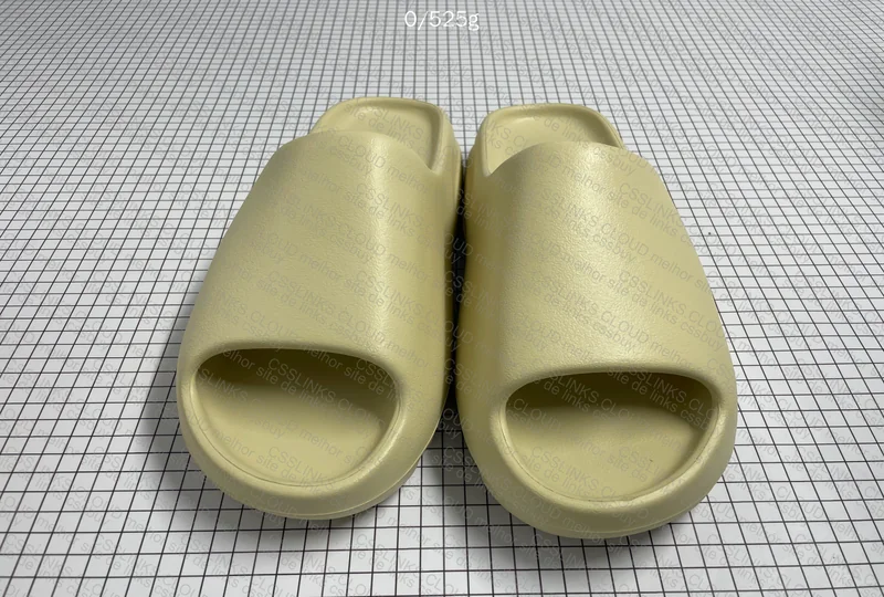 Yeezy Slide - LW B 8