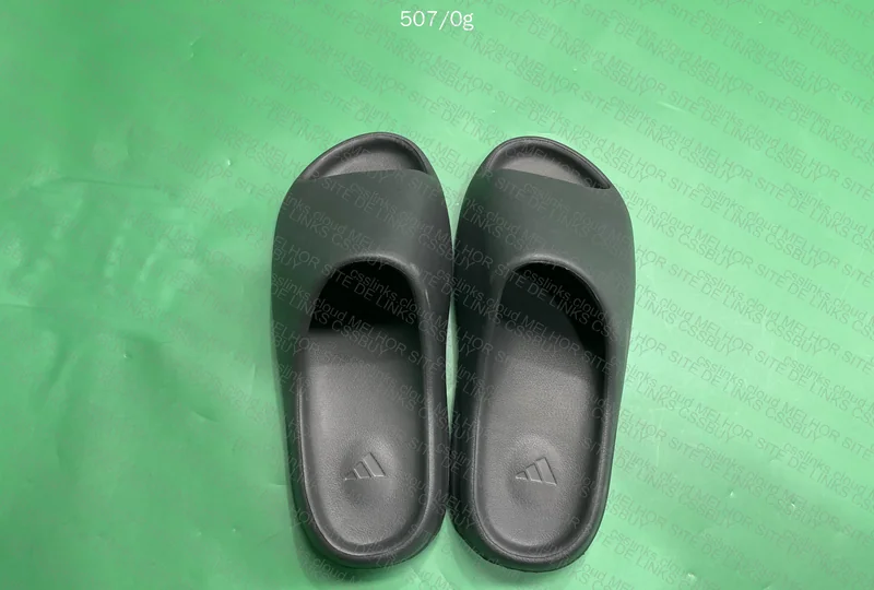 Yeezy Slide LW [B] 3