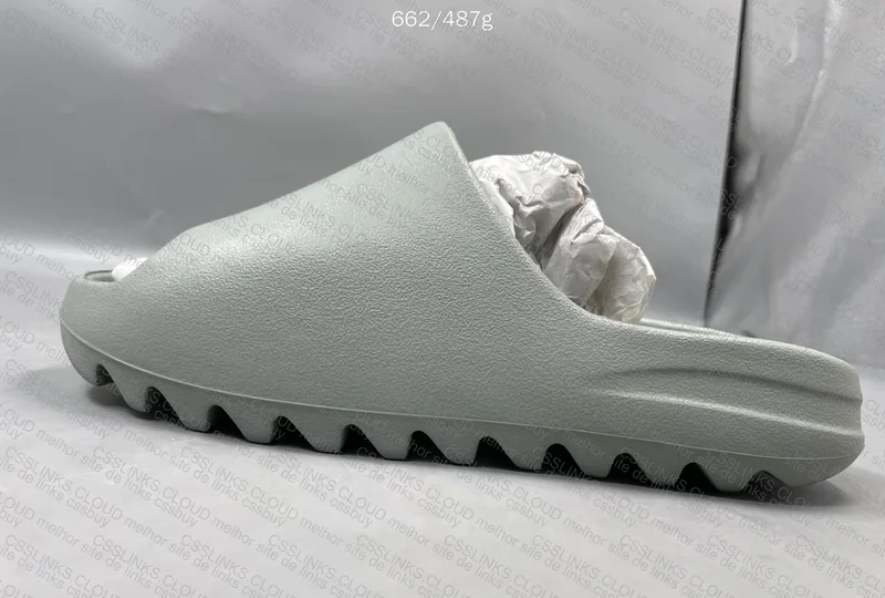 Yeezy Slide LW B GL? 2
