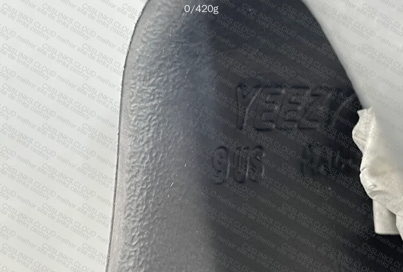 Yeezy Slide LW B, GL??