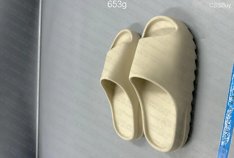 YEEZY SLIDE LW B GRADE 2