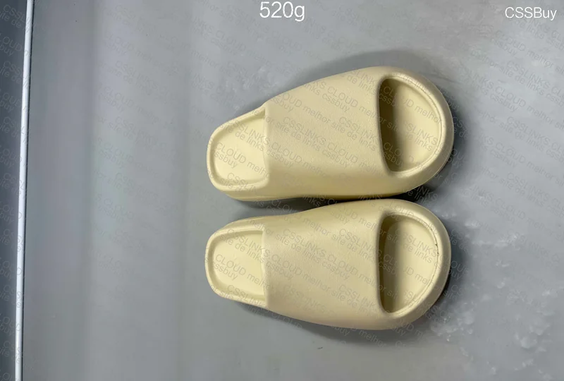 Yeezy Slide (LW B Grade) 4