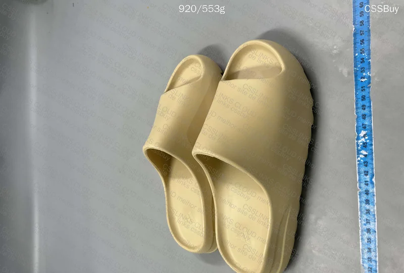 Yeezy Slide LW-B grade
