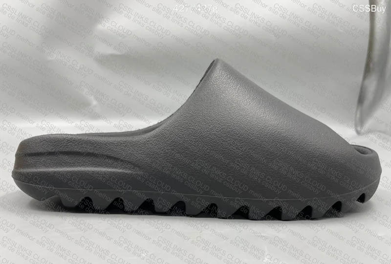 Yeezy slide LW B Grade 8