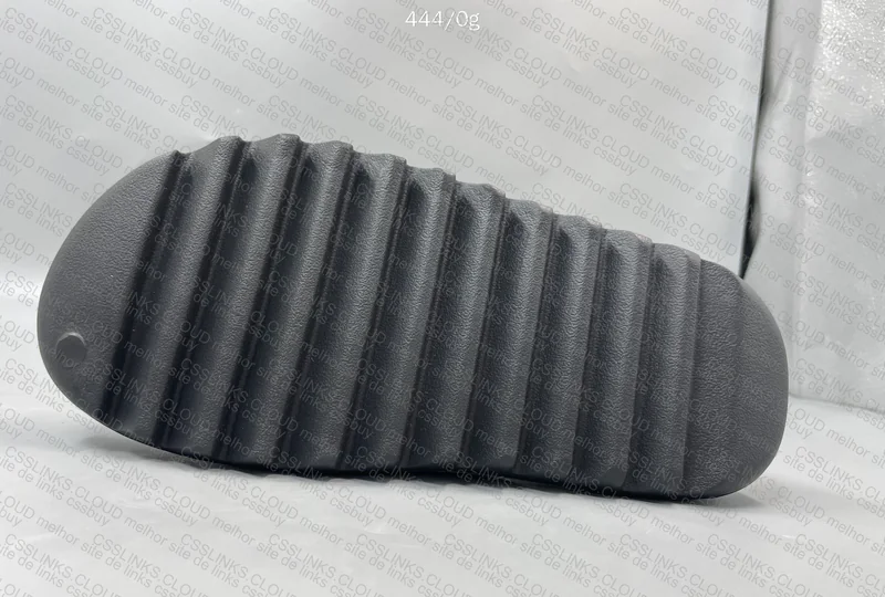 Yeezy Slide LW B Onyx 2