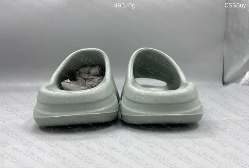 Yeezy Slide LW B - Salt 3