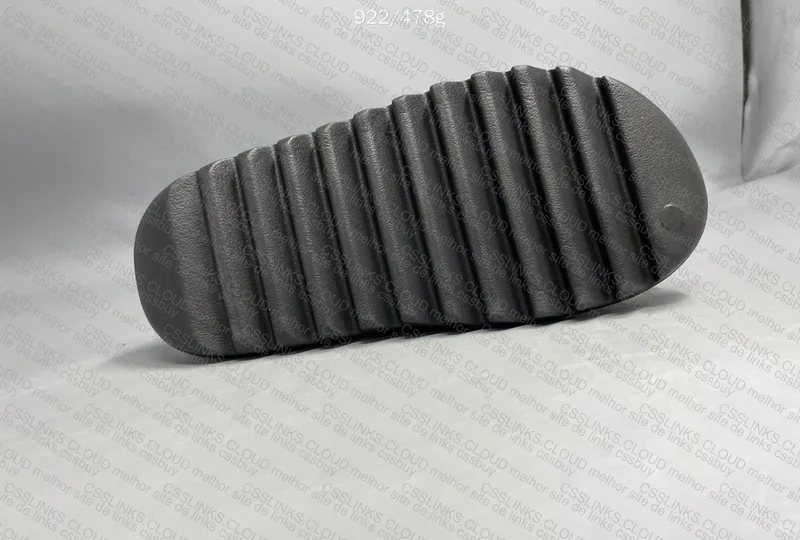 Yeezy Slide LW Batch gl rapazeada? 4