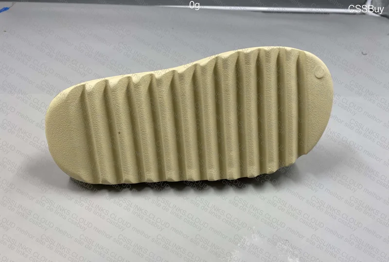 Yeezy Slide New Bone (LW B Grade) 4