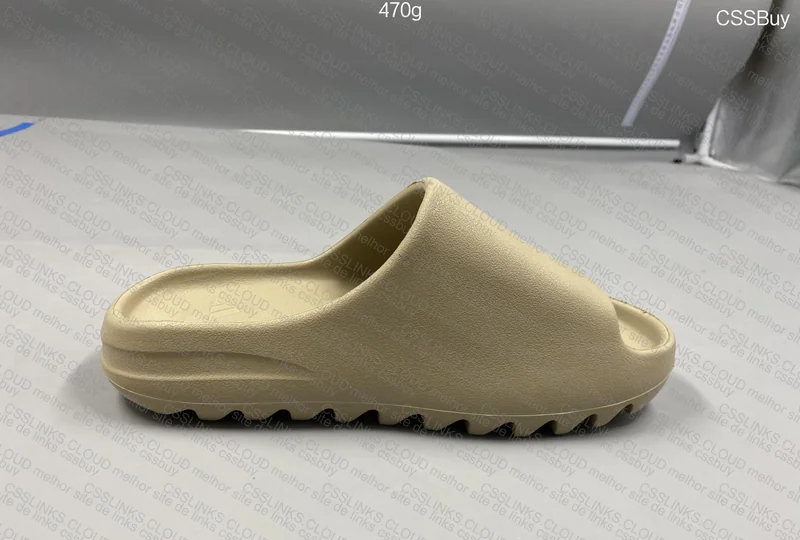 yeezy slide new pure 7