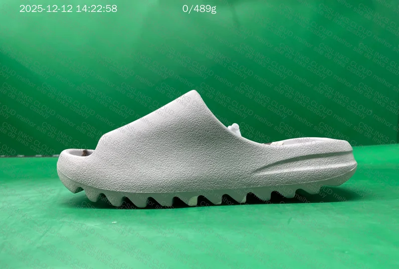 Yeezy Slide Oil White Gray ---PAI---