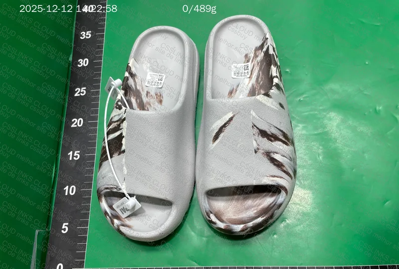 Yeezy Slide Oil White Gray ---PAI--- 10
