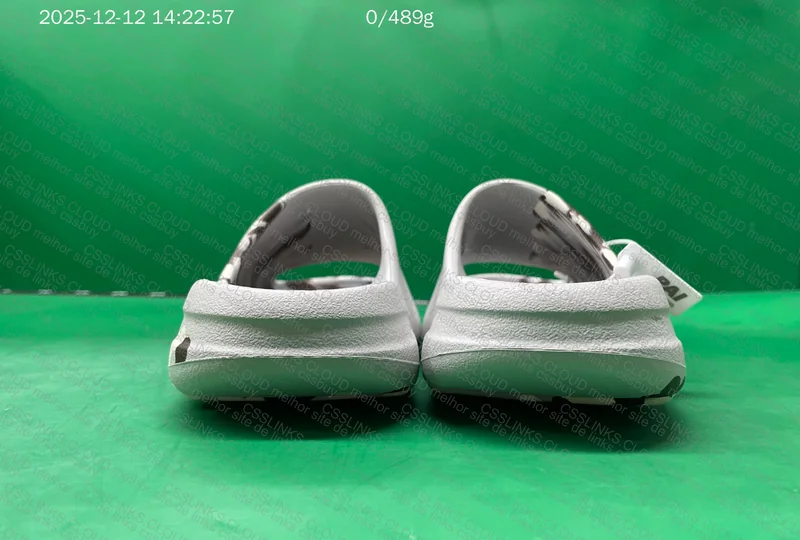 Yeezy Slide Oil White Gray ---PAI--- 3