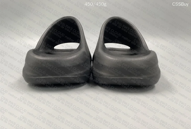 Yeezy slide onix 4