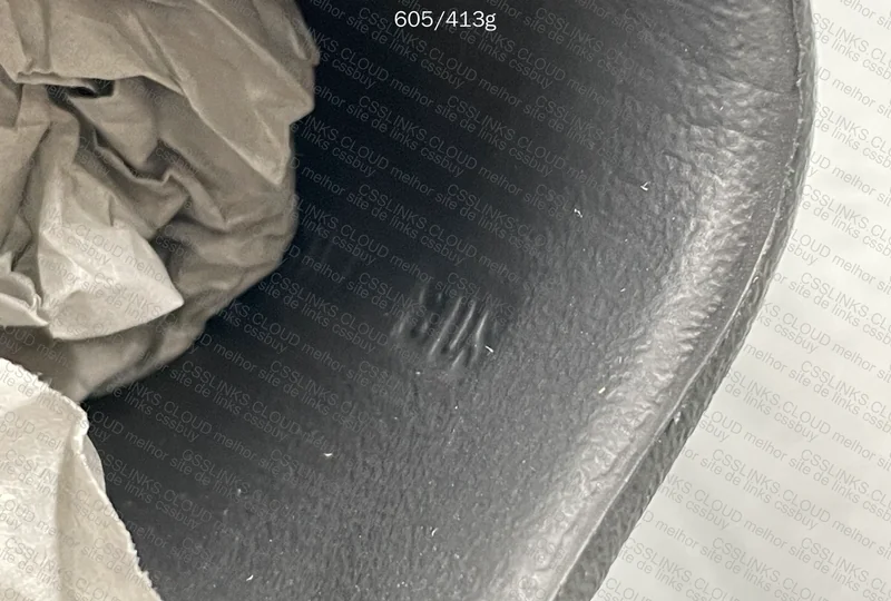 Yeezy Slide Onyx 6