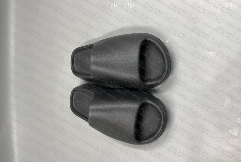 Yeezy Slide Onix 46EUR 5