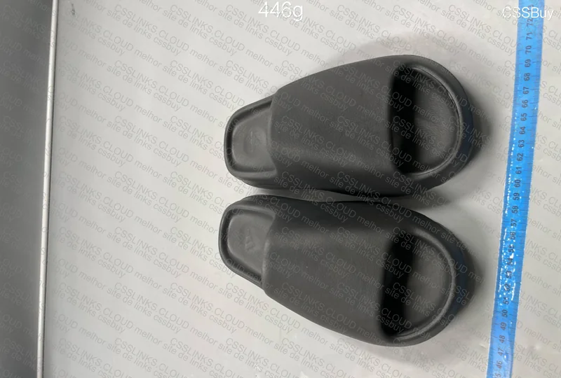 Yeezy Slide Onyx 2
