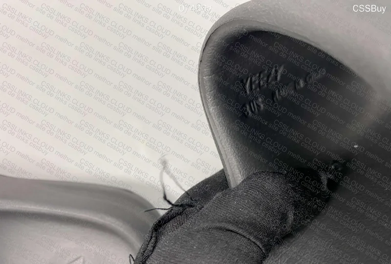 Yeezy Slide Onyx 7