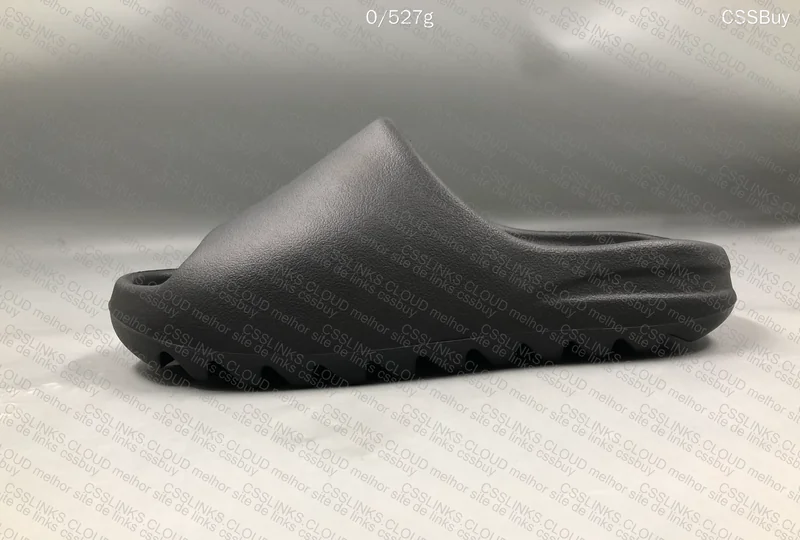 Yeezy Slide Onyx 3