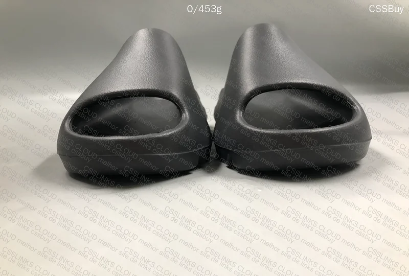 Yeezy Slide Onyx 3