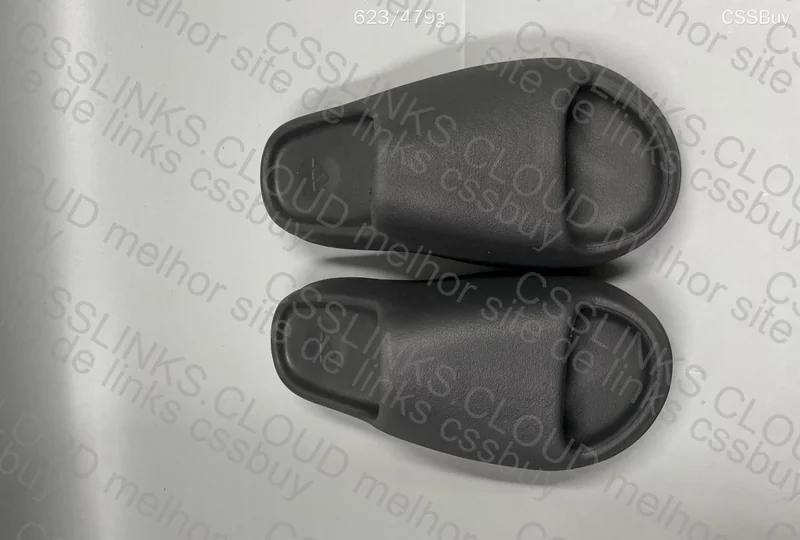 Yeezy Slide Onyx