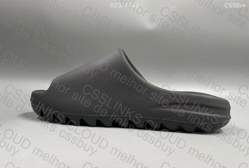Yeezy Slide Onyx 4