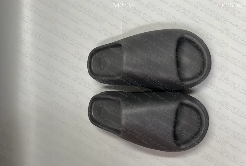 Yeezy Slide Onyx 6