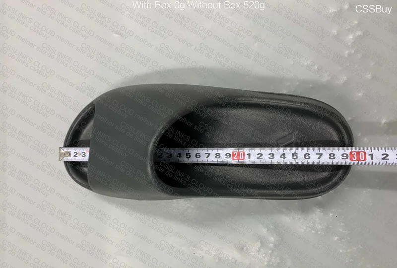 Yeezy Slide Onyx 3