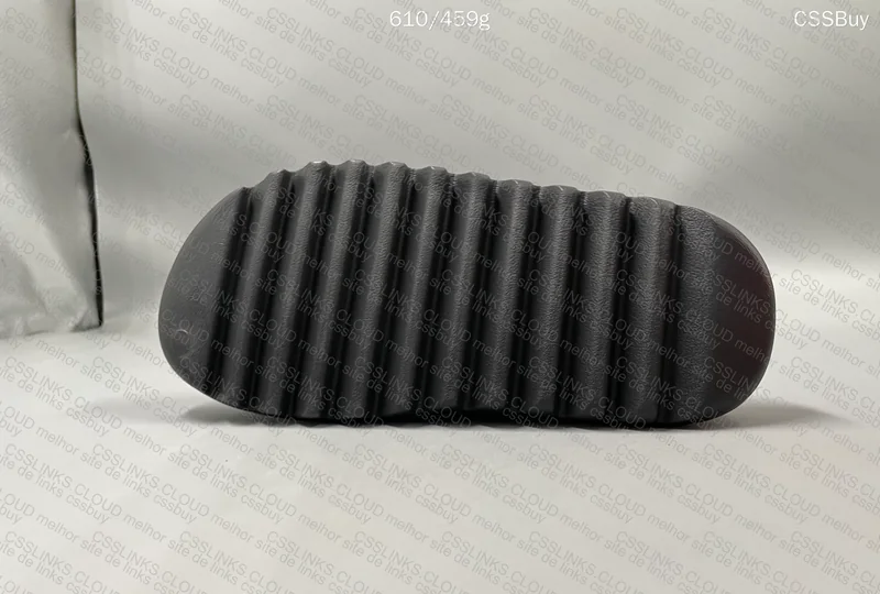 Yeezy Slide Onyx 8