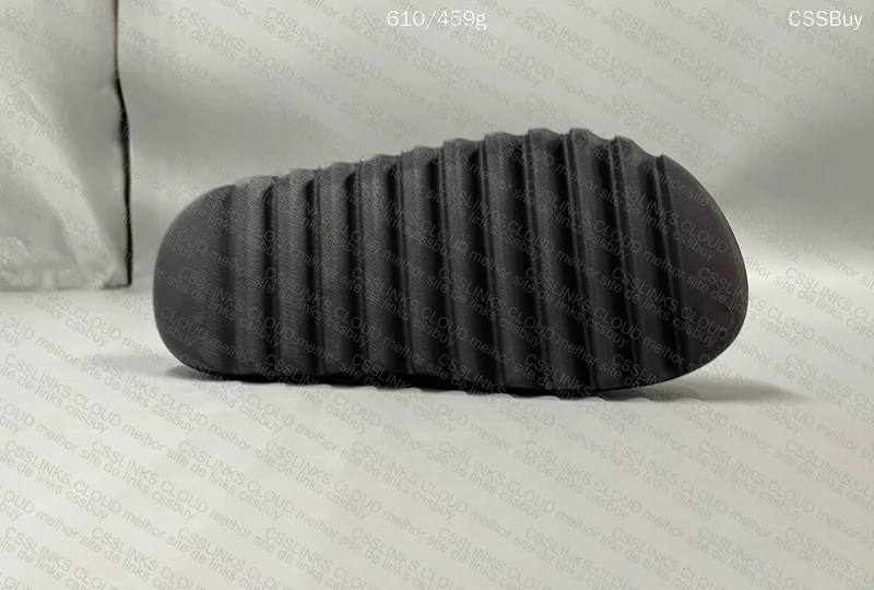 Yeezy Slide Onyx 9