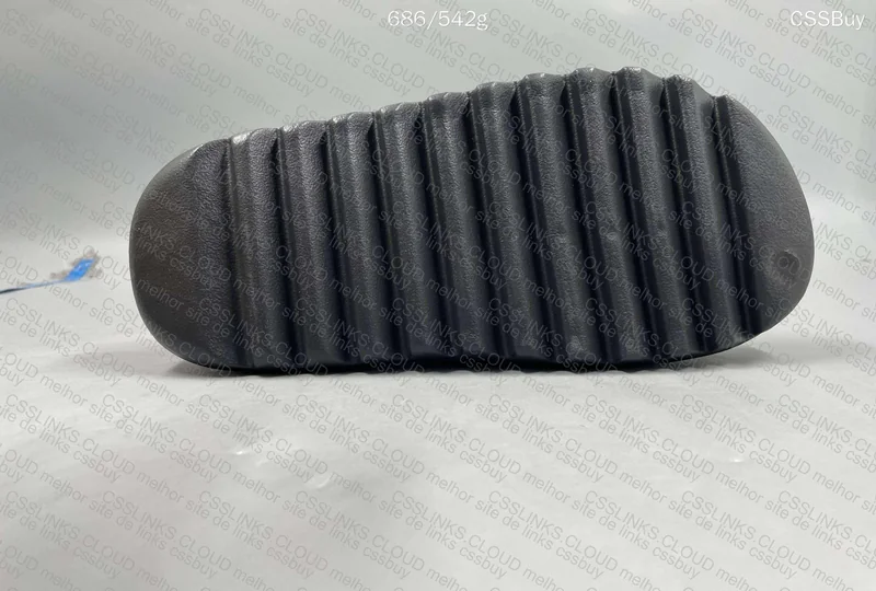 Yeezy Slide - Onyx 4