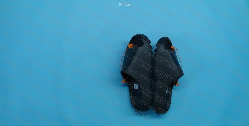 yeezy slide onyx 119y 2