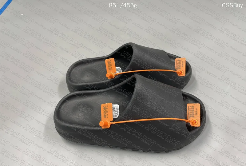 Yeezy Slide Onyx