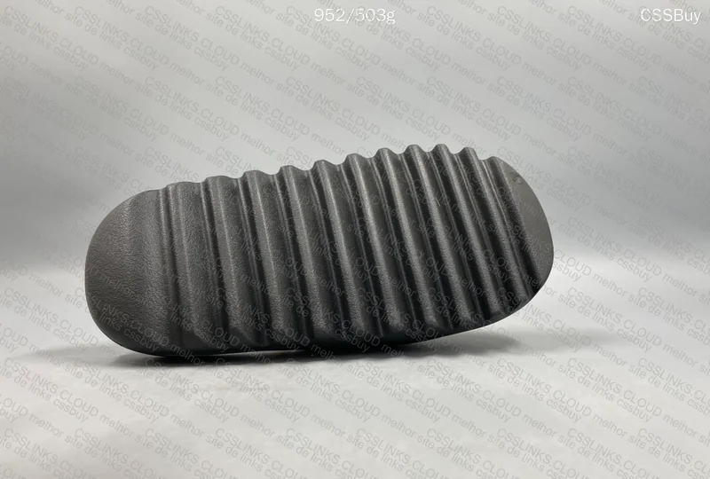 YEEZY SLIDE ONYX 7