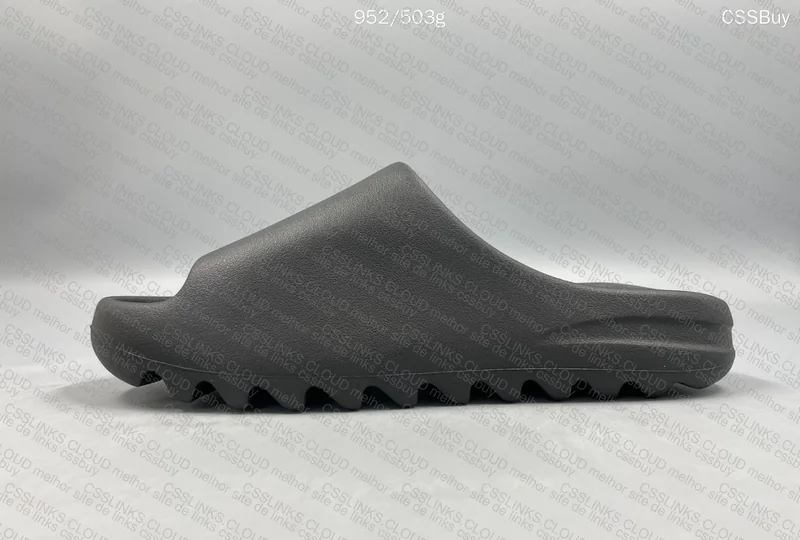 YEEZY SLIDE ONYX 8