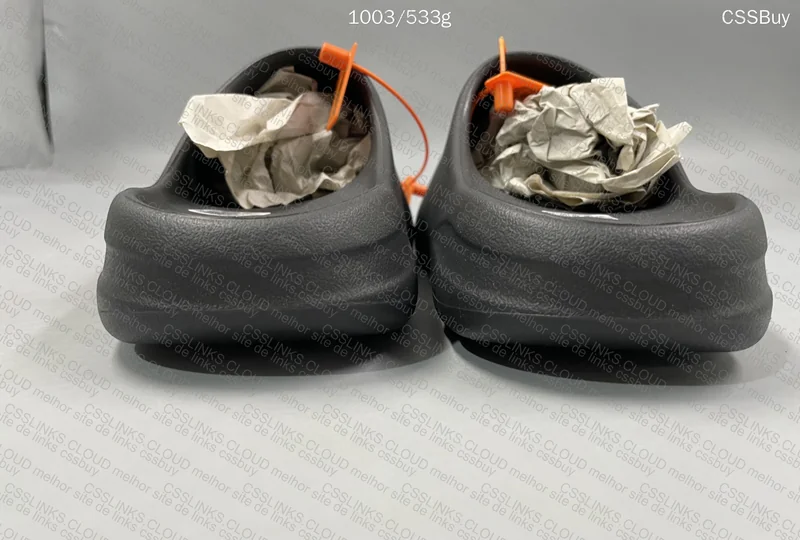 yeezy slide onyx 2