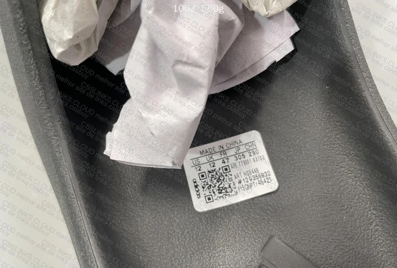 YEEZY slide onyx 6
